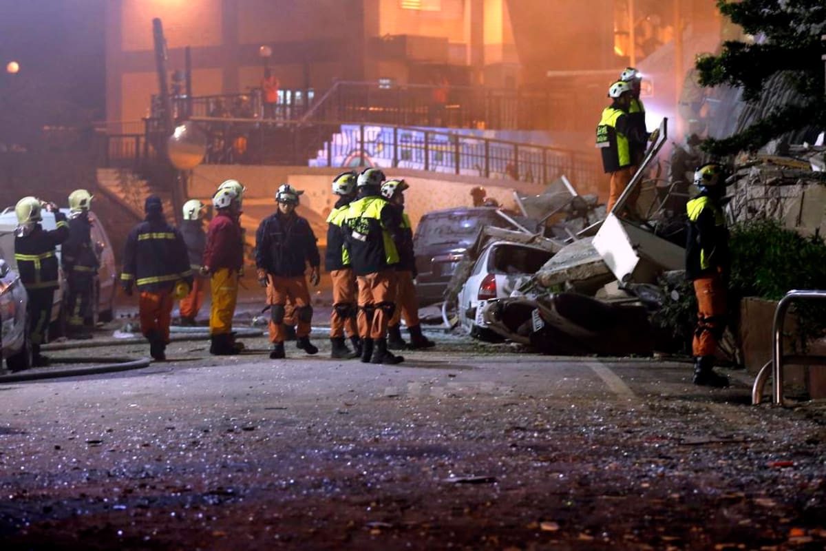 Buscan sobrevivientes de fuerte sismo que deja 7 muertos y 76 desaparecidos en Taiwán (Foto: EFE/ VANGUARDIA LIBERAL)