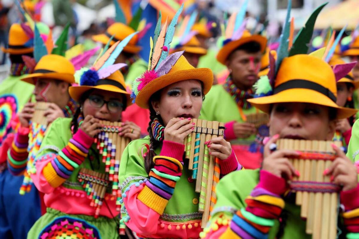 "¡Que viva Pasto, carajo!", así honran a la Pachamama en el carnaval de Negros y Blancos (Foto: EFE /VANGUARDIA LIBERAL)