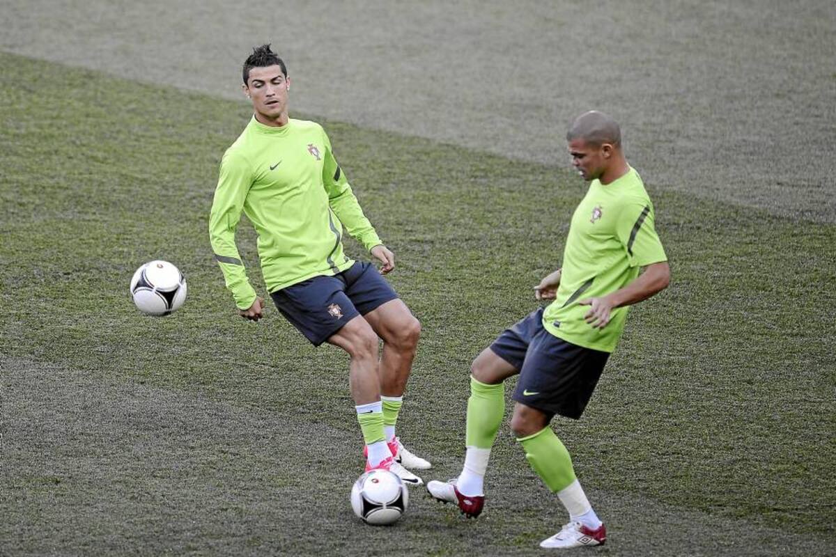 Pepe vuelve a entrenar con Portugal tras problema de tobillos (Foto: Afp/ VANGUARDIA LIBERAL)