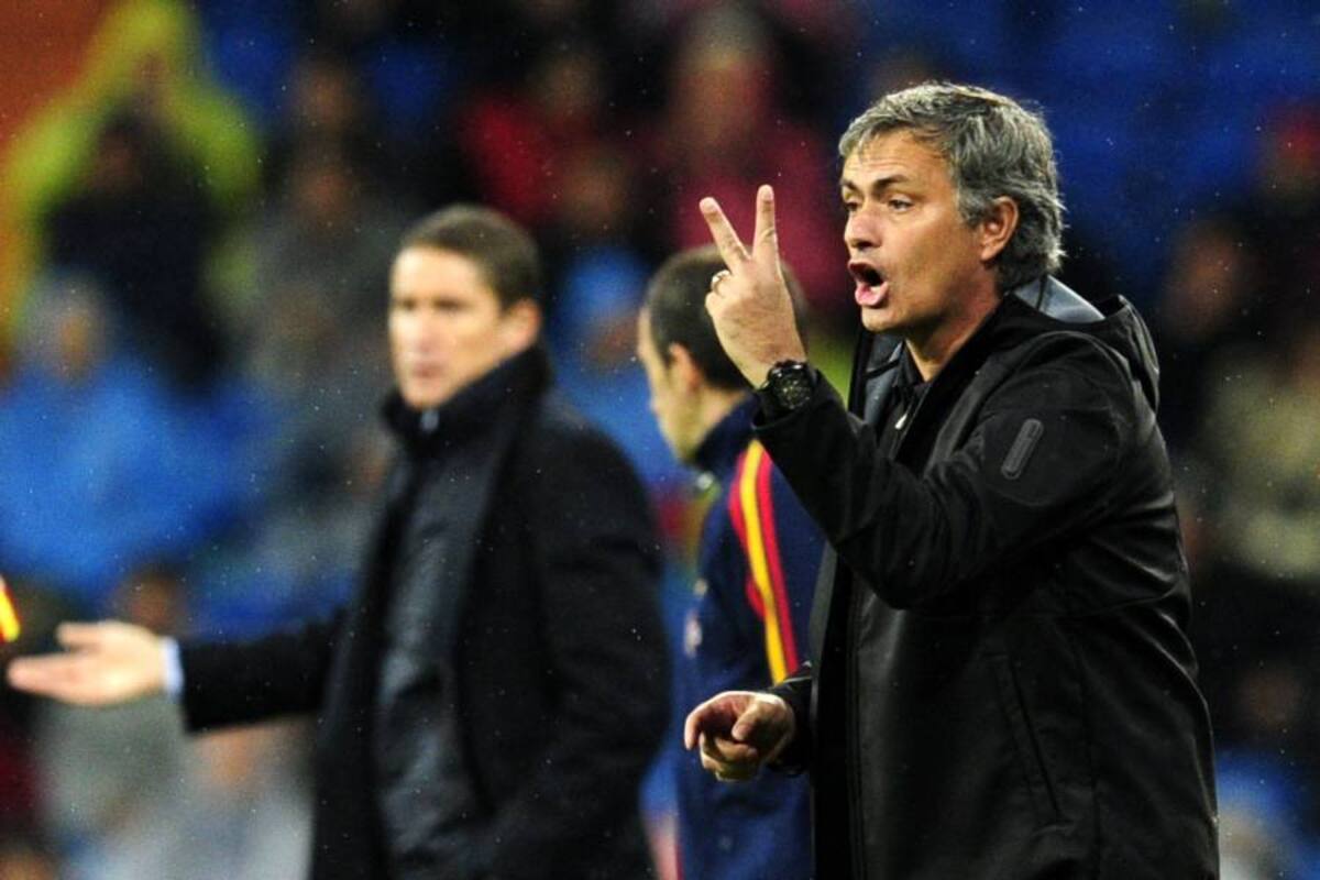 Satisfecho con el rendimiento de Sergio Ramos en el centro de la defensa, Mourinho analizó el nuevo panorama que tiene en banda derecha, con Álvaro Arbeloa. (Foto: Afp/ VANGUARDIA LIBERAL)
