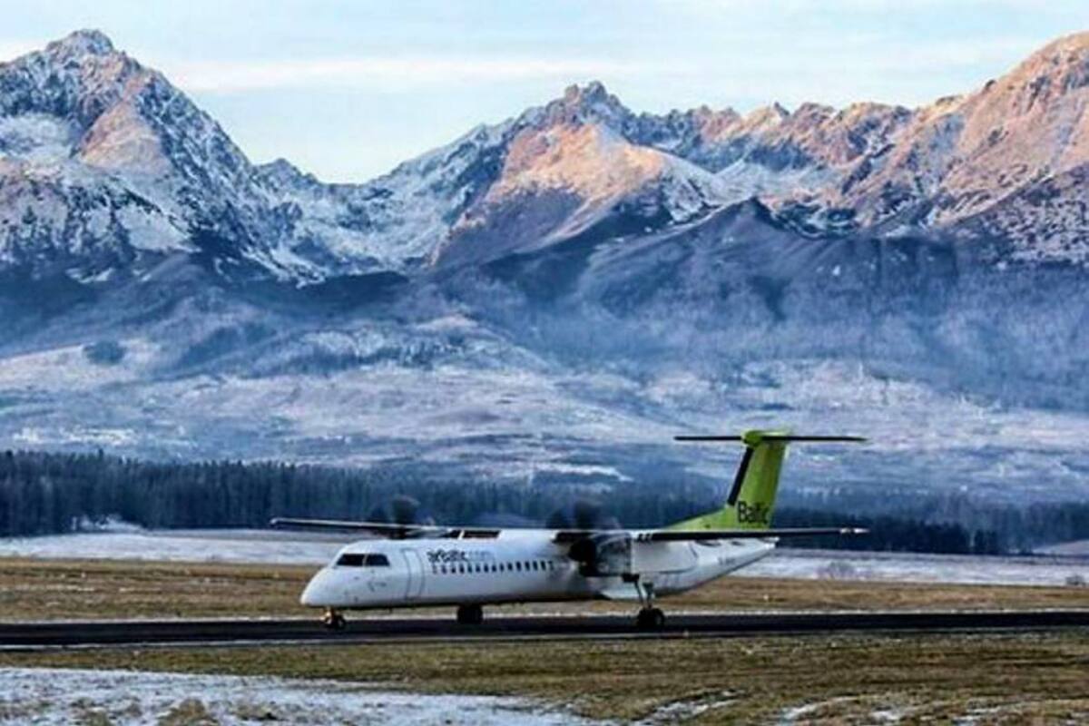 En prisión provisional piloto y azafata de Air Baltic por estar ebrios (Foto: @airBaltic)