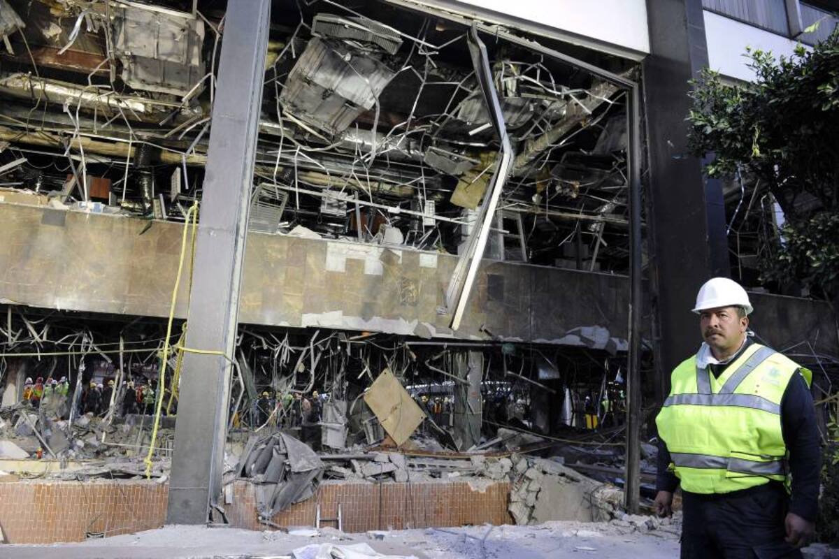 Asciende a 35 la cifra de muertos por explosión en Pemex (Foto: AFP/VANGUARDIA LIBERAL)