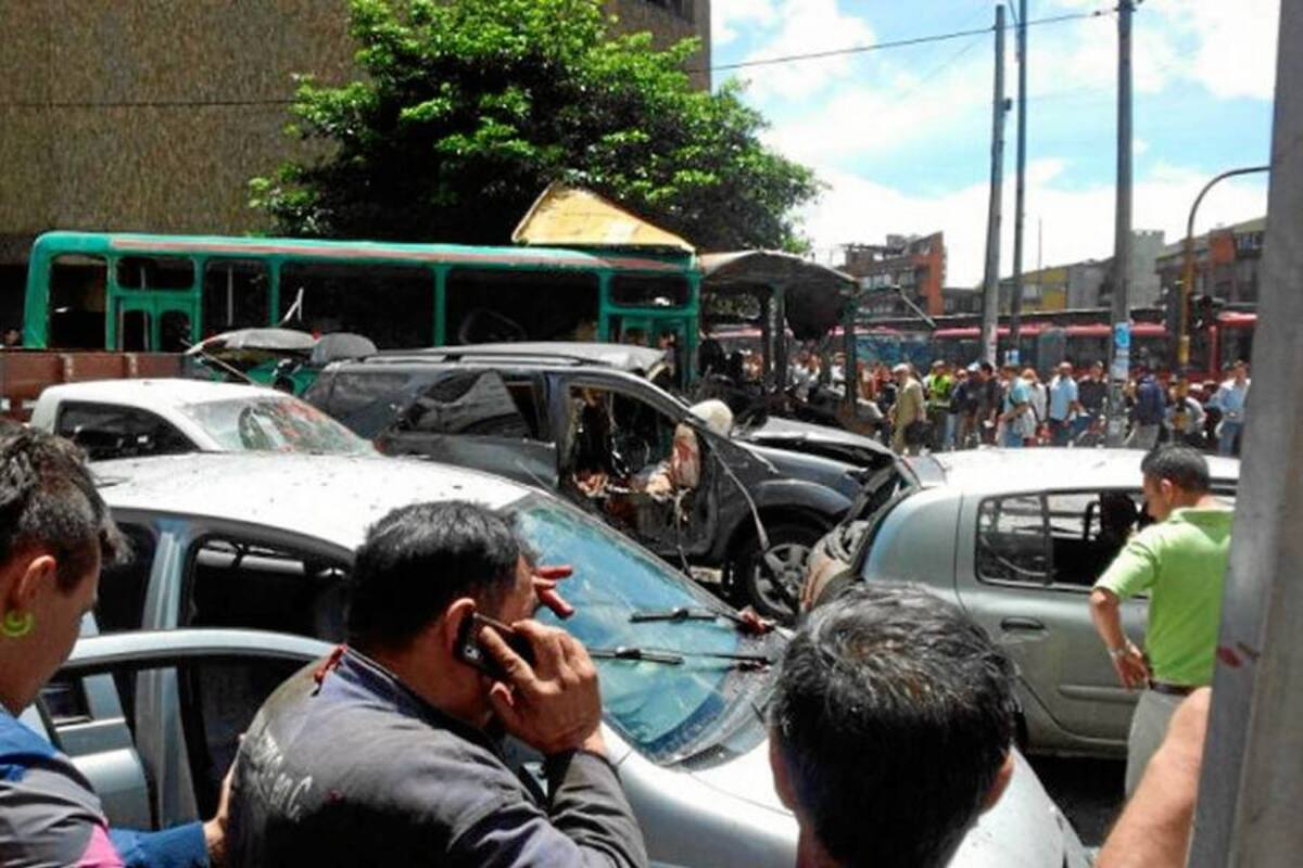Explosión en Bogotá deja varias personas heridas (Foto: @Guafaro)