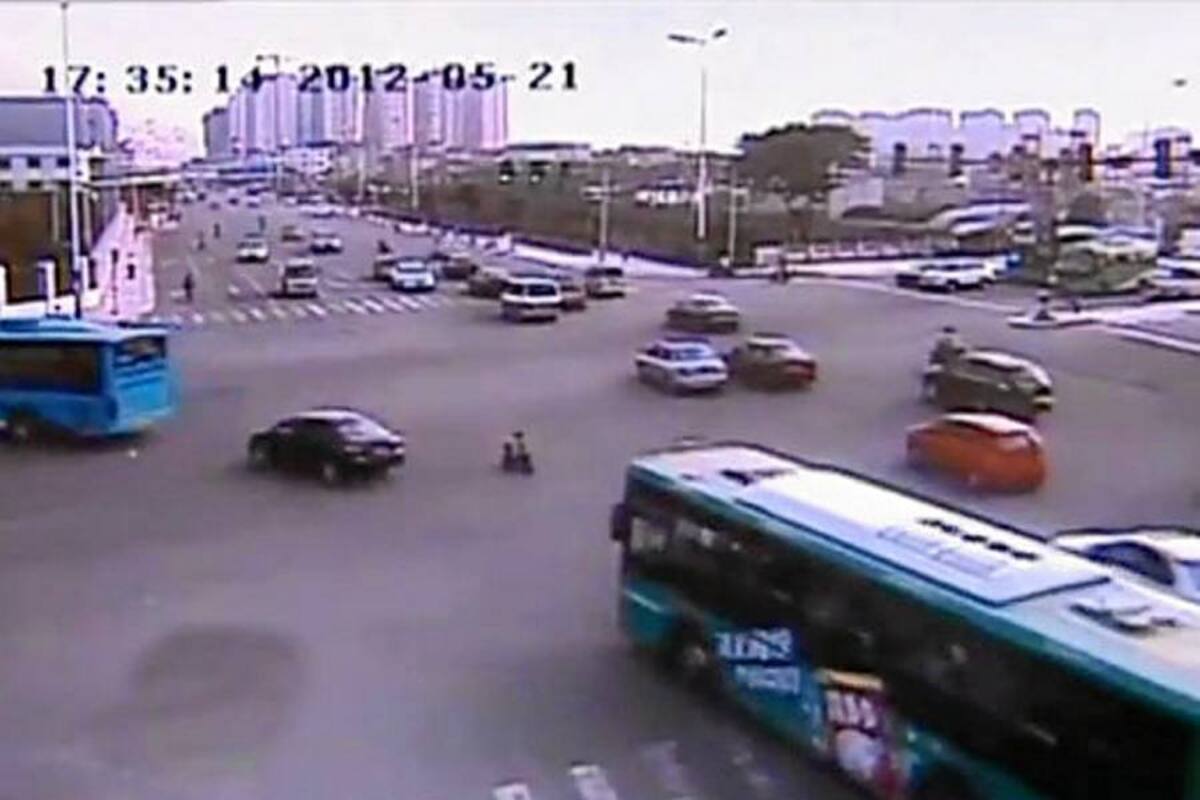 Vea el video del niño en medio del tráfico (Foto: Tomado de Internet/ VANGUARDIA LIBERAL)