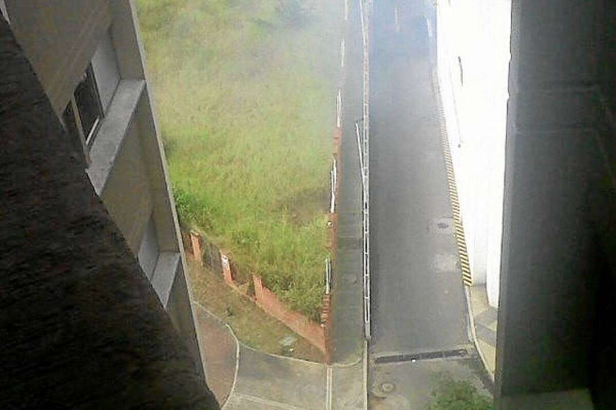 Policía controla explosión de pólvora negra que generó pánico en Bucaramanga (Foto: Suministrada por @aLe_aRiSTi/VANGUARDIA LIBERAL)