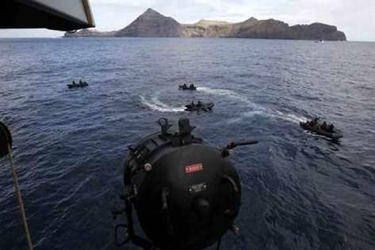 En Playa Larga, comandos de las Fuerza Aérea de Chile (Fach), encontraron nuevamente restos humanos y restos del fuselaje del avión (Foto: Tomada de Internet/ VANGUARDIA LIBERAL)