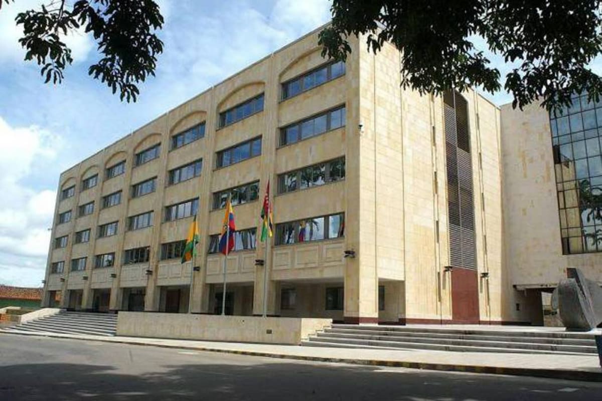 La Alcaldía de Bucaramanga aseguró que cualquier ciudadano podrá aspirar a los 248 cargos de carrera administrativa que busca proveer el municipio. (Foto: Archivo/ VANGUARDIA LIBERAL)