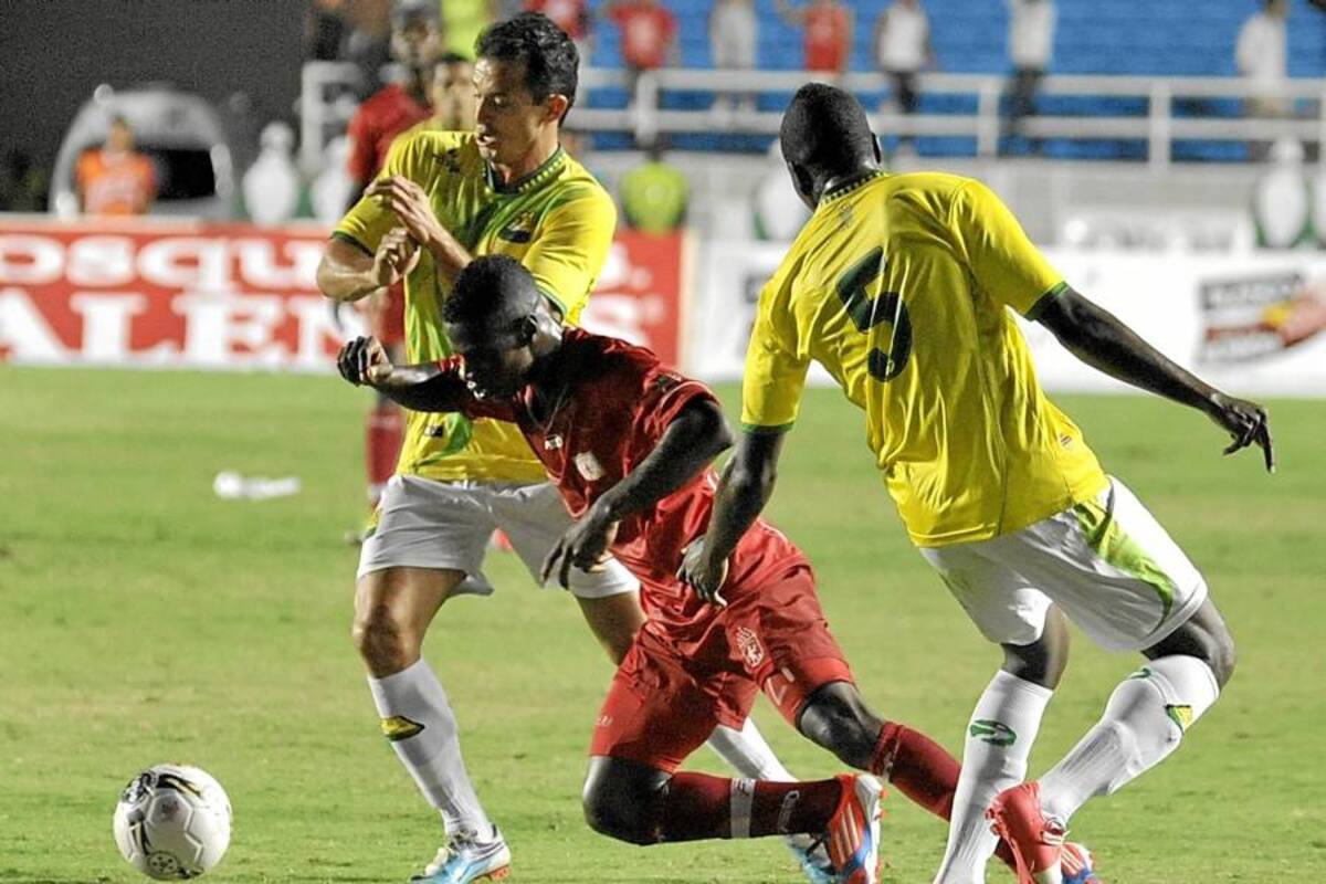Atlético Bucaramanga perdió en Cali (Foto: Colprensa/VANGUARDIA LIBERAL)