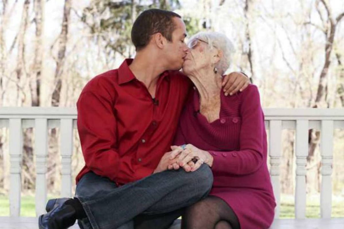 Podría ser su bisabuela… pero se enamoró (Foto: Tomado de planetacurioso.com)