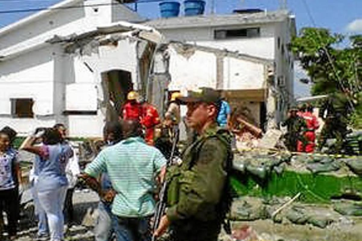 Cuatro muertos deja la explosión de carro-bomba en Villa Rica, Cauca (Foto: Tomada de internet / VANGUARDIA LIBERAL)