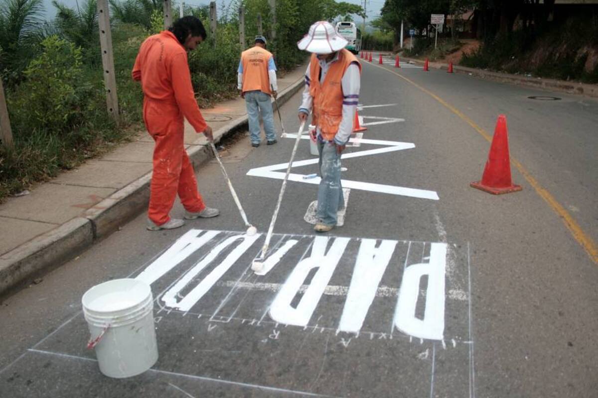 Sin fecha definida para demarcar paradas faltantes de Metrolínea (Foto: Archivo/VANGUARDIA LIBERAL)