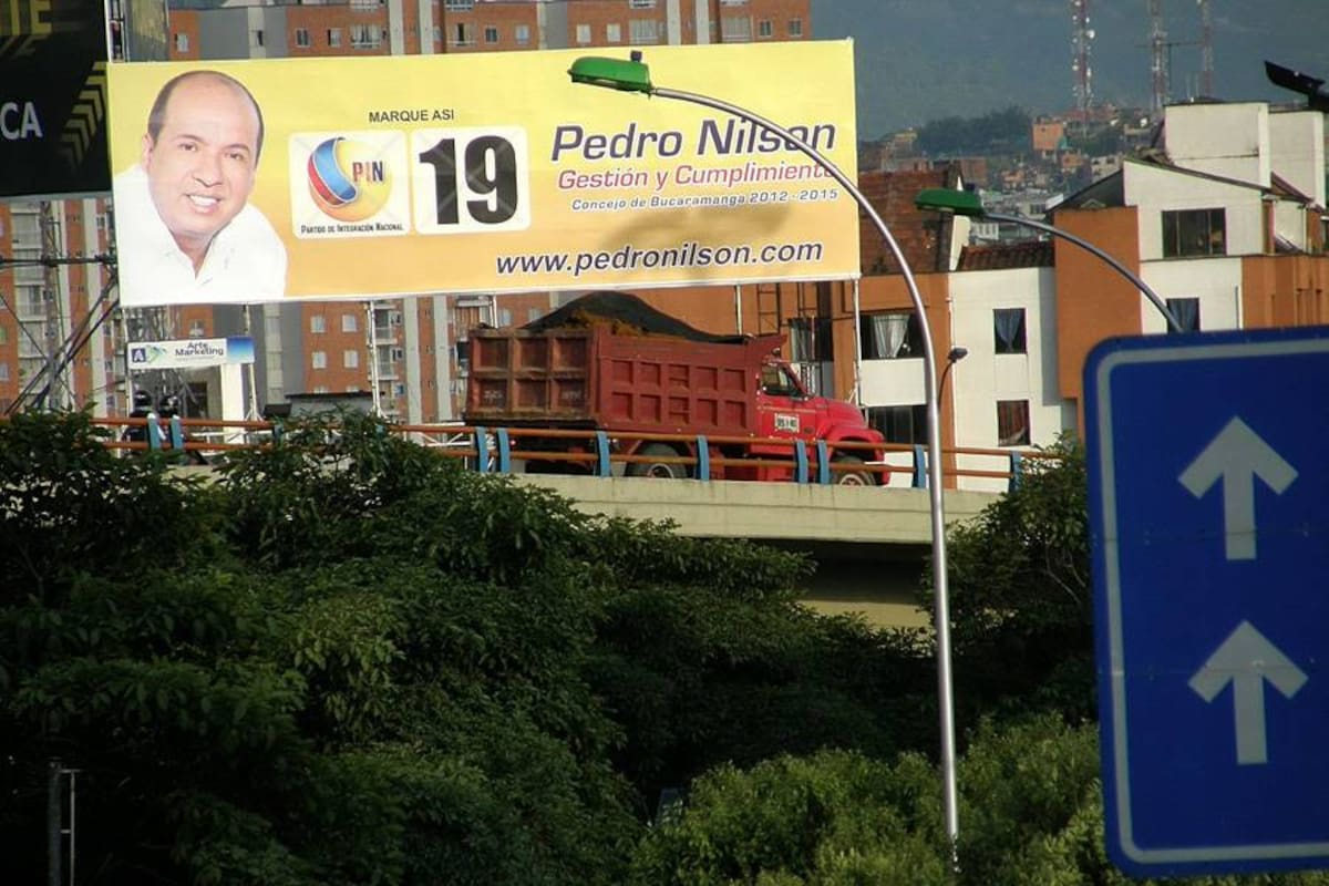 Según la Secretaría de Gobierno aún no se han entregado permisos para instala publicidad política en Bucaramanga. (Foto: Nelson Díaz/VANGUARDIA LIBERAL)