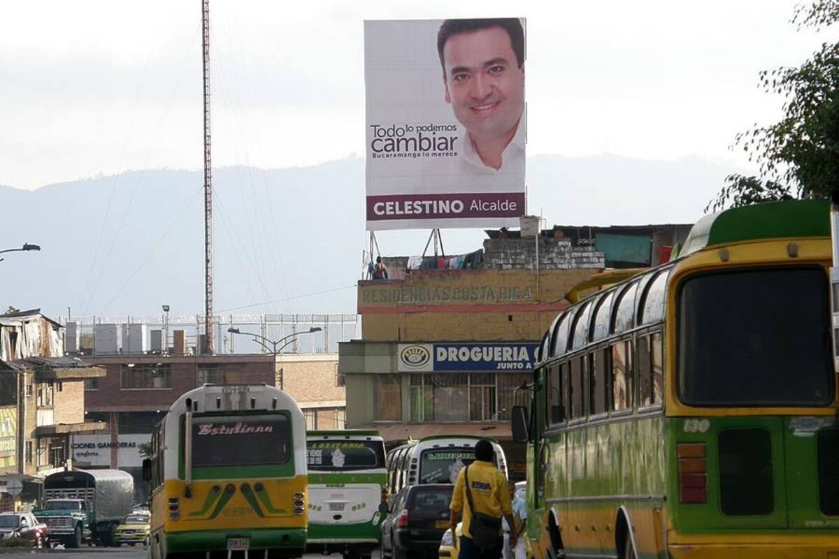 Según la Secretaría de Gobierno aún no se han entregado permisos para instala publicidad política en Bucaramanga. (Foto: Nelson Díaz/VANGUARDIA LIBERAL)