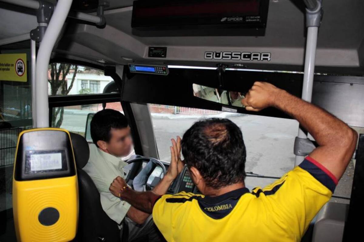 Pasajero agredió a conductor de Metrolínea porque se le apagó la buseta (Foto: Archivo/VANGUARDIA LIBERAL)