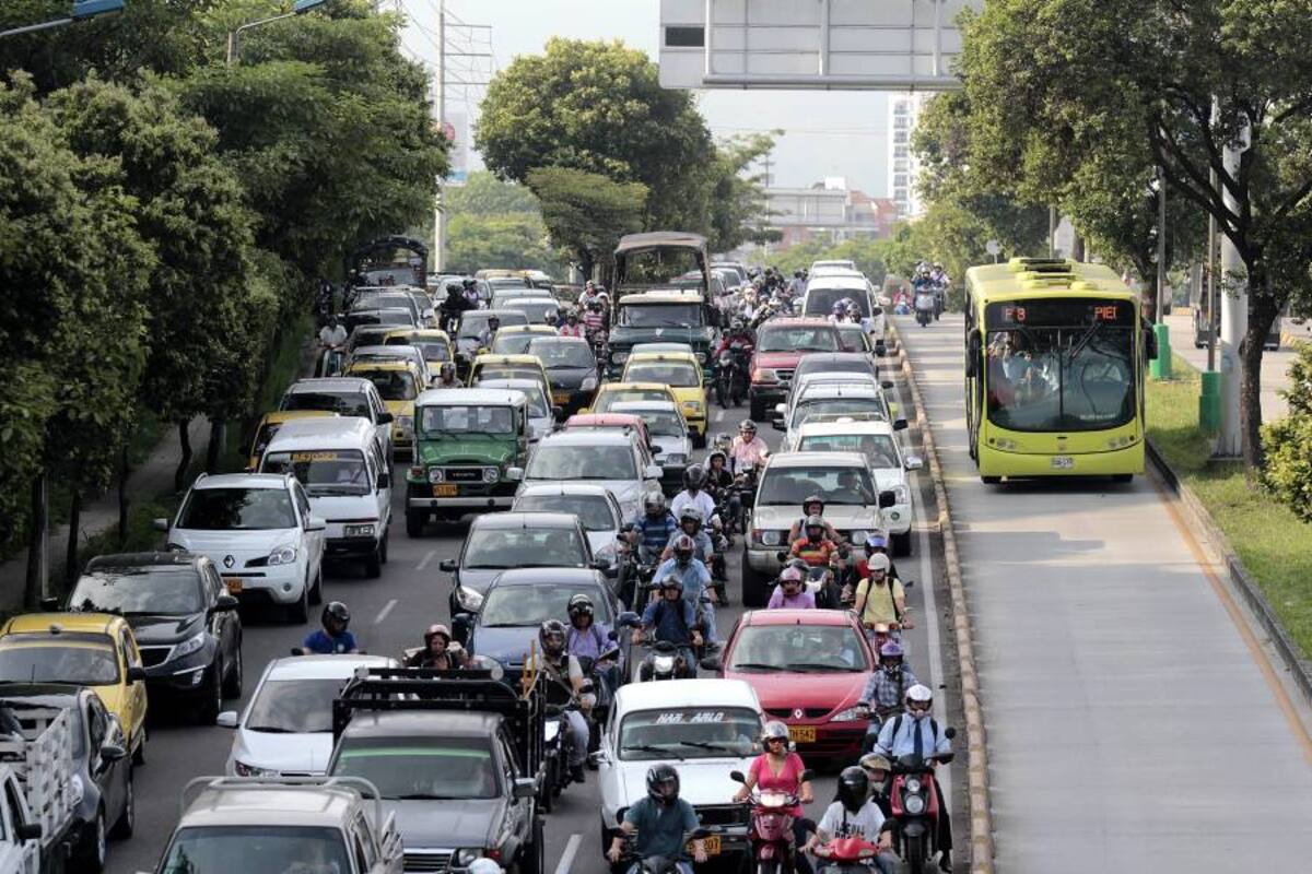 Debaten los desafíos de la movilidad en el área metropolitana de Bucaramanga (Foto: Colprensa/VANGUARDIA LIBERAL)