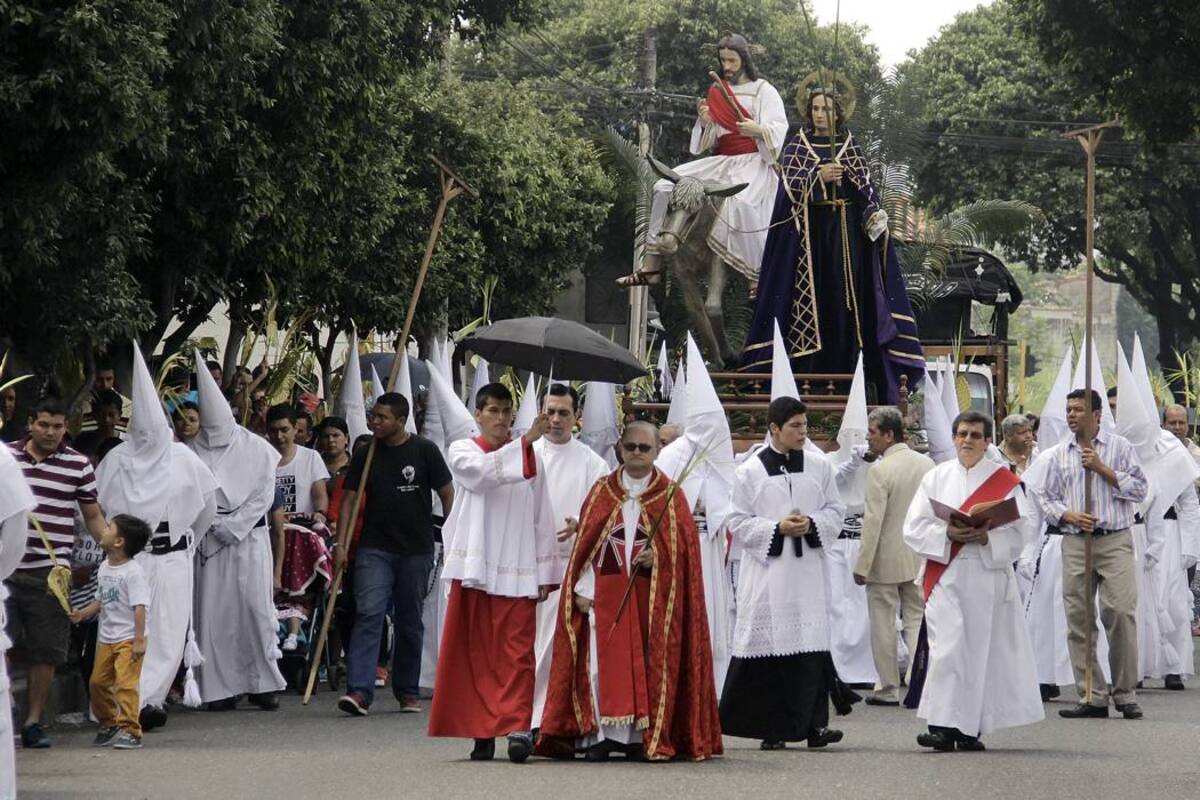 Miles de feligreses acudieron a orar (Foto: Archivo / VANGUARDIA LIBERAL)