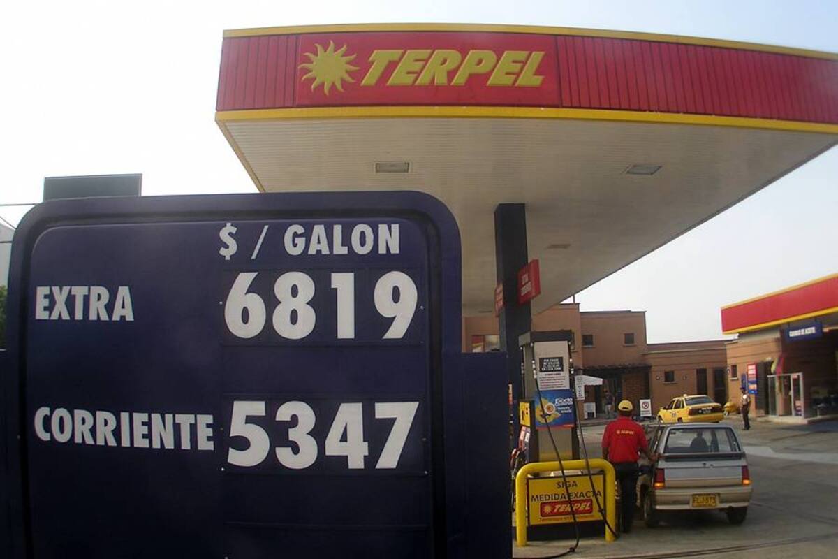 El jefe de cartera de Minas y Energía aseguró que dentro de la nueva fórmula que se estudia el Gobierno Nacional para calcular los precios de los combustibles permanecerá vigente la escencia del esquema. (Foto: Archivo/VANGUARDIA LIBERAL)
