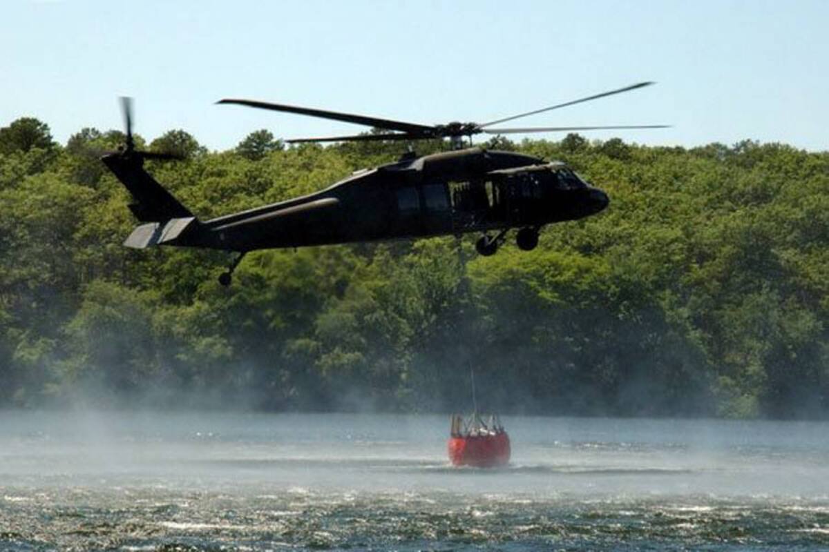 En Matanza necesitan un helicóptero Black Hawk con sistema Bambi Bucket (Foto: Tomado de Internet/VANGUARDIA LIBERAL)