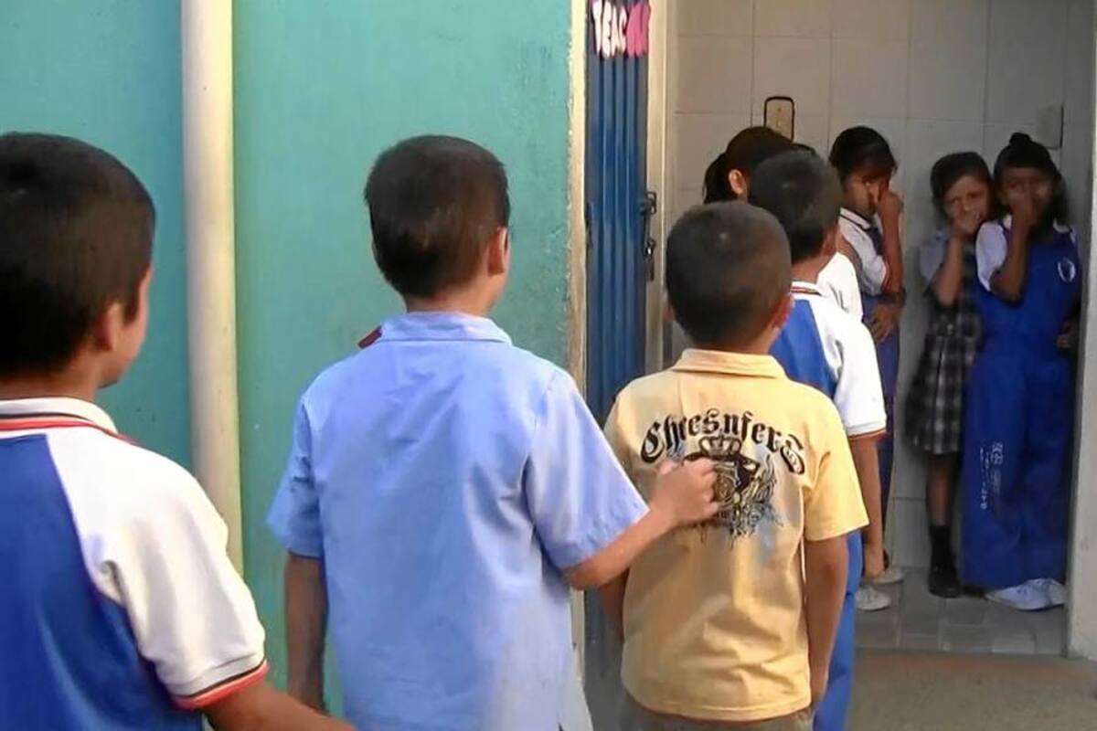 116 niños de Colegio de Floridablanca llevan todo el año sin servicio de agua (Foto: MILTON VELOSA/VANGUARDIA LIBERAL)