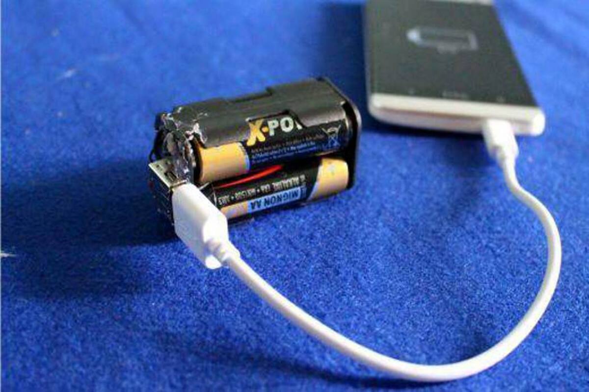 Descubra cómo cargar un teléfono usando cuatro pilas (Foto: TOMADO DE YOUTUBE.COM/VANGUARDIA LIBERAL)