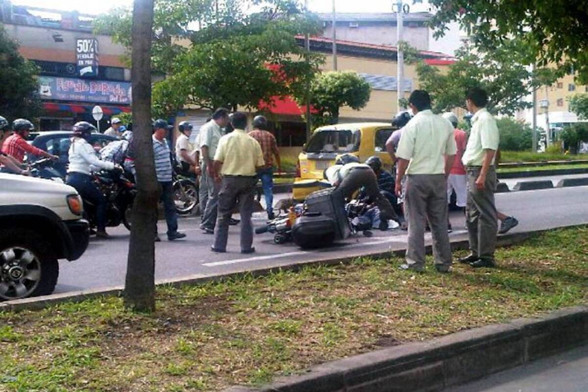 Un herido en accidente de tránsito en la Autopista (Foto: @eamayam)