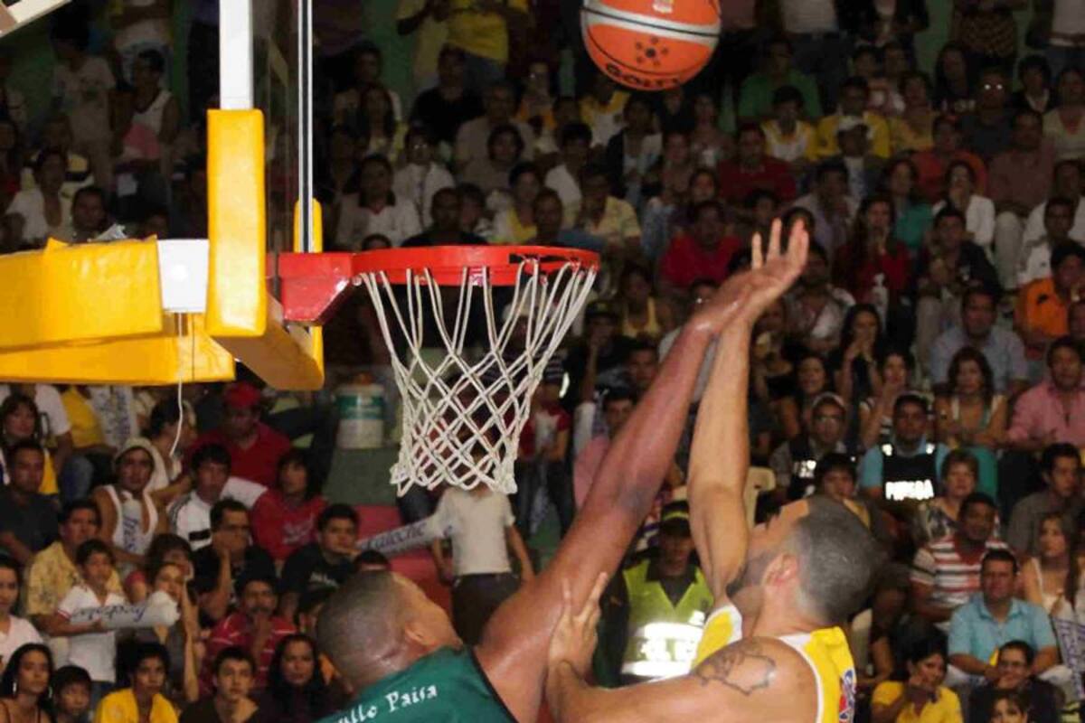 Búkaros venció al Orgullo Paisa con un marcador de 78 contra 58 (Foto: Nelson Díaz/VANGUARDIA LIBERAL)