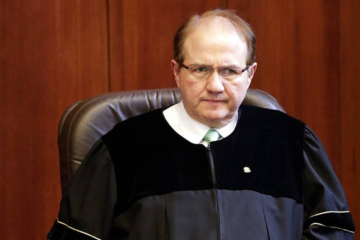 El exfiscal Anticorrupción le dio un 'regalo' de más de 40 millones al exmagistrado. (Foto: Archivo/VANGUARDIALIBERAL)