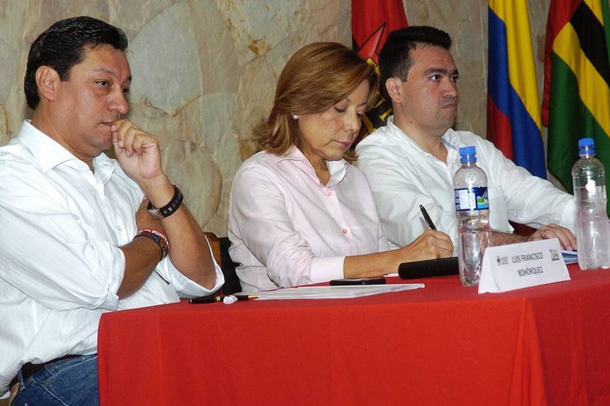 Los candidatos a la Alcaldía de Bucaramanga manifestaron su opinión acerca de la intervención de Metrolínea. (Foto: César Flórez/VANGUARDIA LIBERAL)
