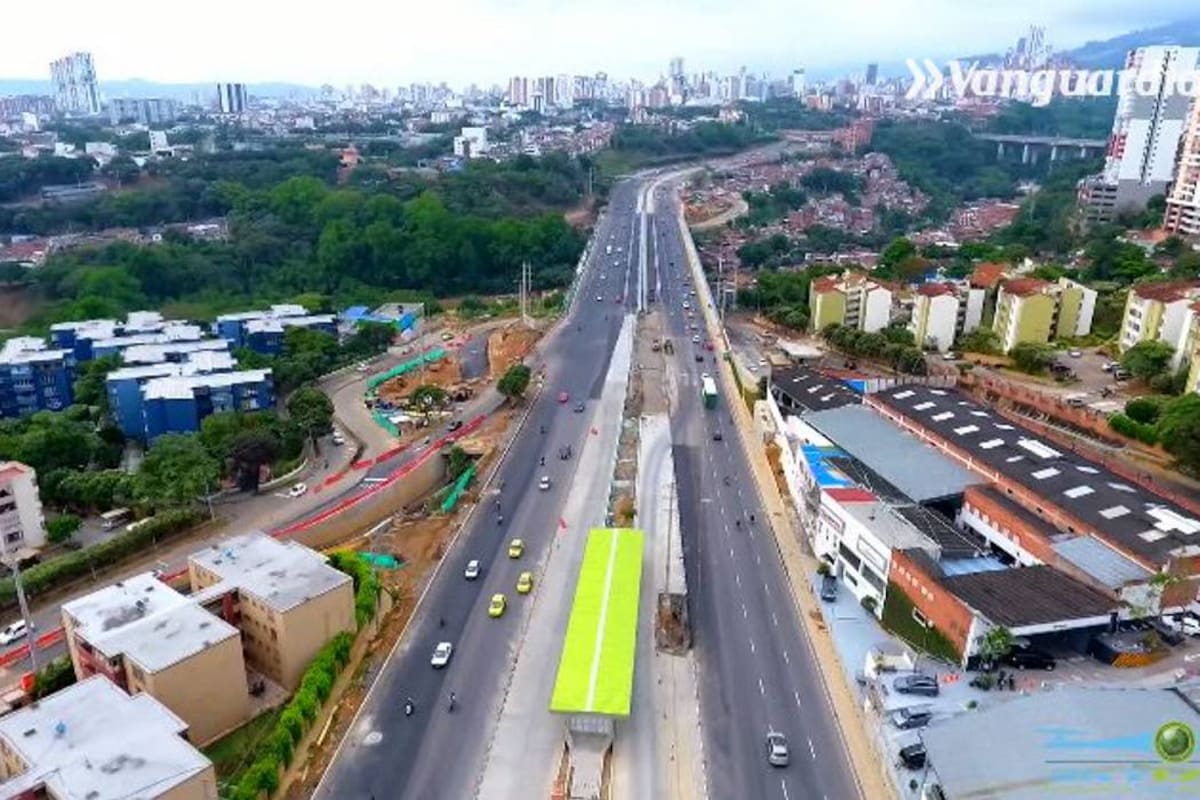 Se iniciarán obras de iluminación y nivelación de pavimento en Tercer Carril de Bucaramanga (Foto: SUMINISTRADA CÉSAR CORDERO- SKYLAND/VANGUARDIA LIBERAL)