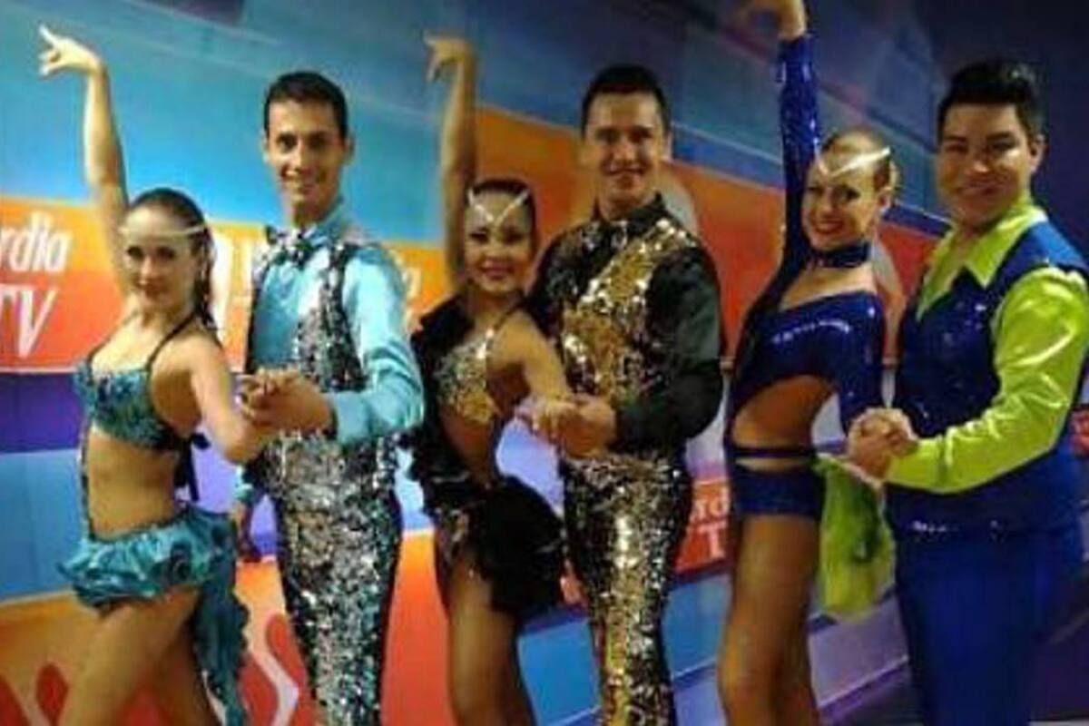 ‘Clave Latina’ arrasó en Medellín con sus bailares de salsa
