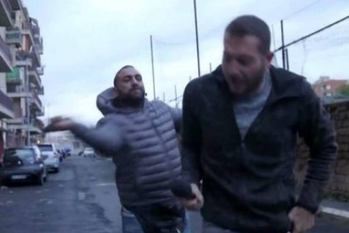 Video registró brutal golpiza del hermano de un mafioso a un reportero italiano (Foto: Captura de video /VANGUARDIA LIBERAL)