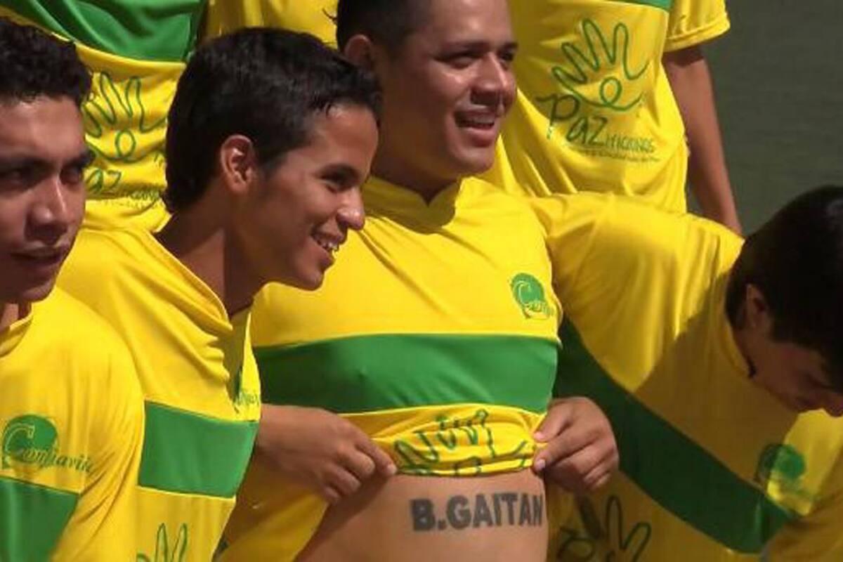 Pandillas de Bucaramanga jugaron fútbol por la paz (Foto: ARCHIVO/VANGUARDIALIBERAL)