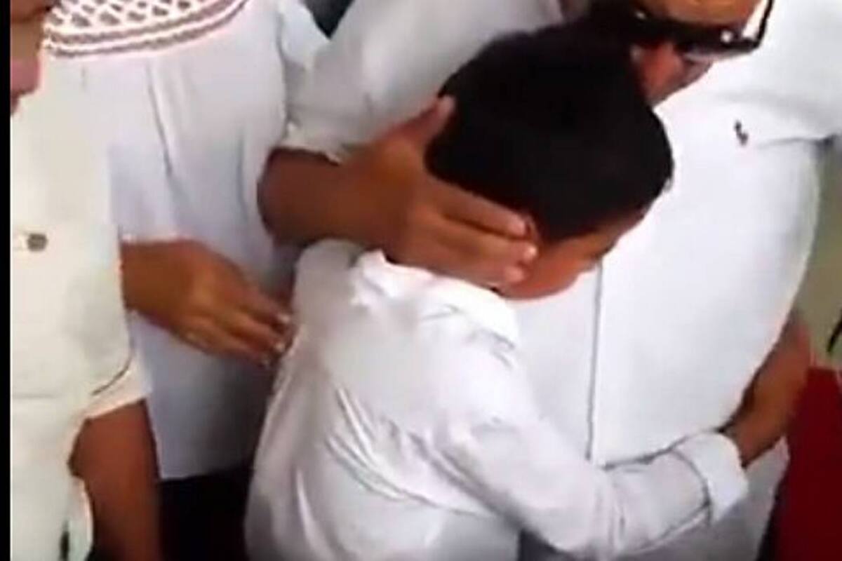 El doloroso momento en que el hijo de Martín Elías llega a despedirlo (Foto: TOMADO DE YOUTUBE.COM/VANGUARDIA LIBERAL)
