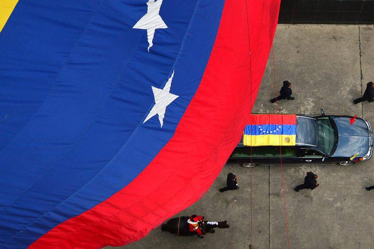 Restos de Chávez llegan al Cuartel de la Montaña (Foto: AFP/VANGUARDIA LIBERAL)