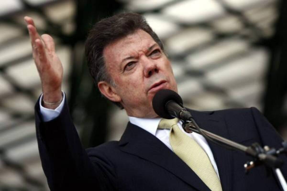 El presidente Juan Manuel Santos sancionó el Estatuto Anticorrupción en un acto realizado en el Colegio Nicolás Esguerra de Bogotá.(Foto: Archivo/VANGUARDIA LIBERAL)
