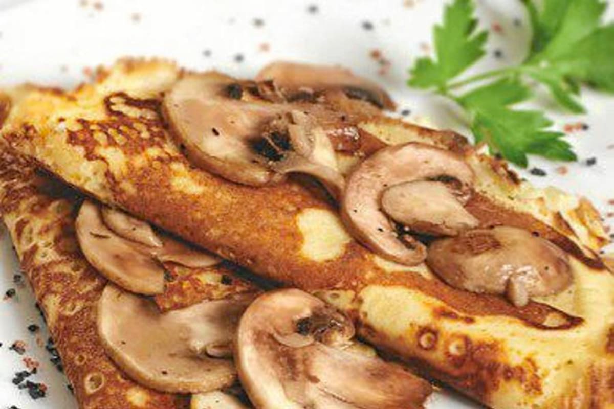 CREPES CON QUESO Y CHAMPIÑONES