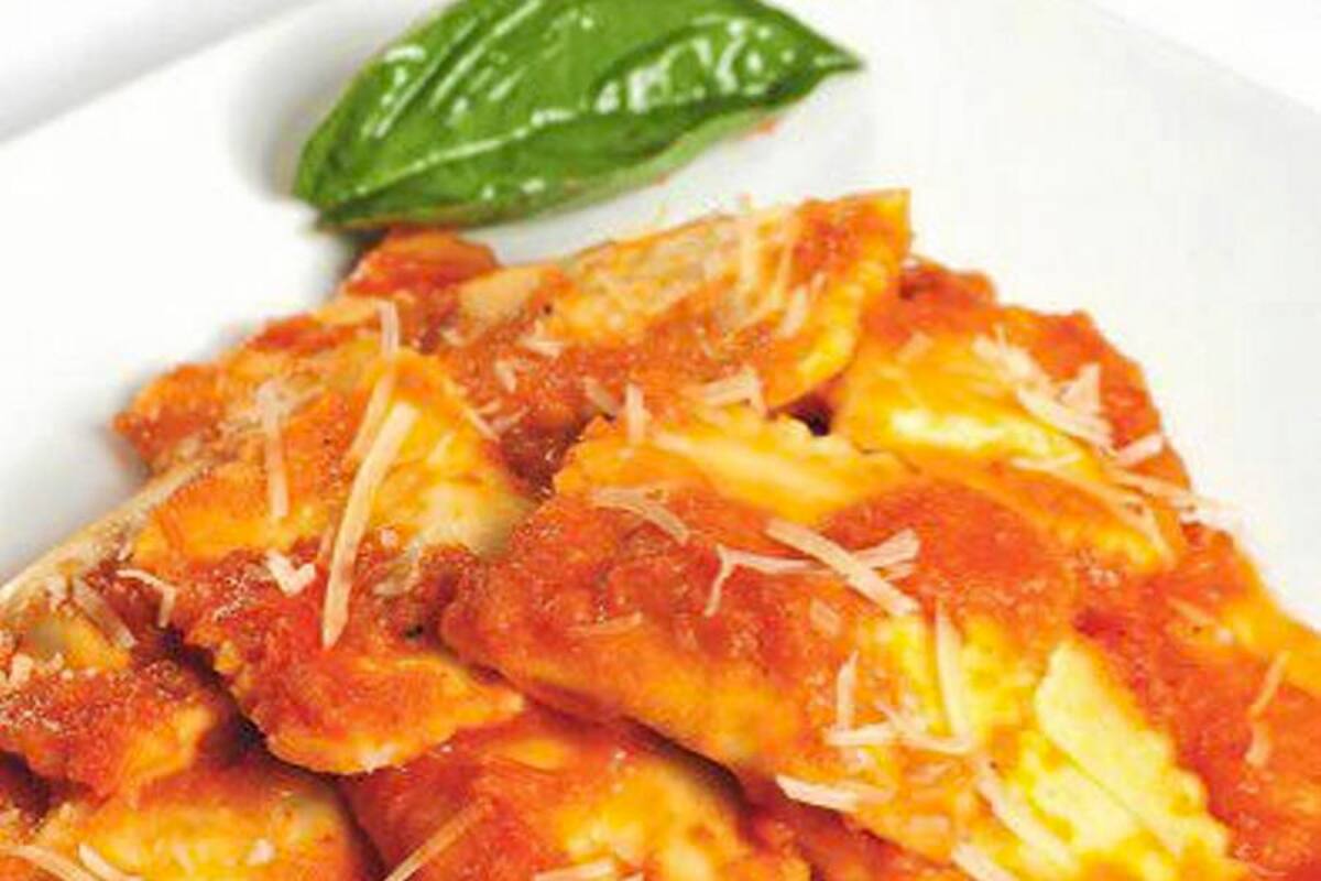 RAVIOLIS RELLENOS DE CARNE CON SALSA POMODORO (Foto: Chef: Willians Lacumi)