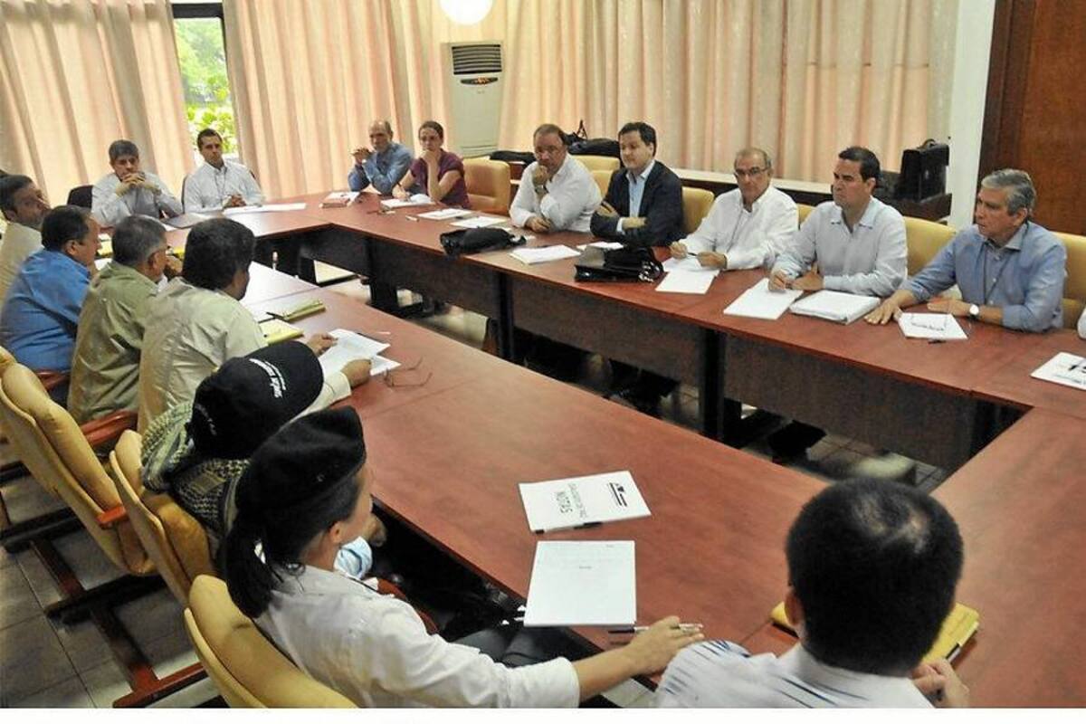 Primeras imágenes de las negociaciones con las Farc (Foto: COLPRENSA/VANGUARDIA LIBERAL)