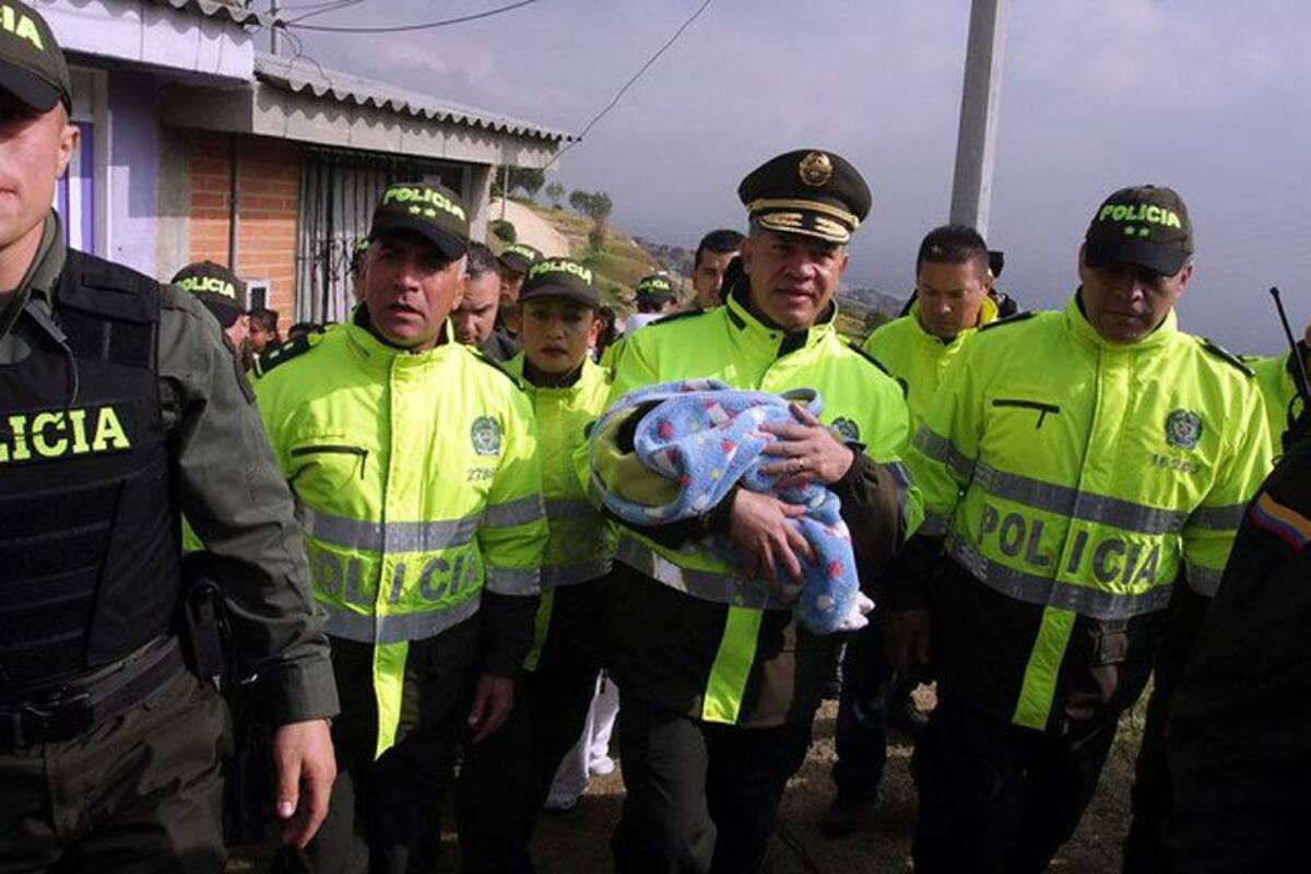 Director de la Policía regresó a su hogar a menor secuestrada (Foto: Colprensa/VANGUARDIA LIBERAL)