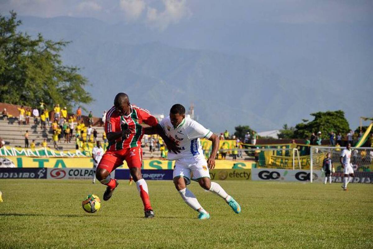 Solitario gol dio primer triunfo al Atlético Huila (Foto: Colprensa/VANGUARDIA LIBERAL)