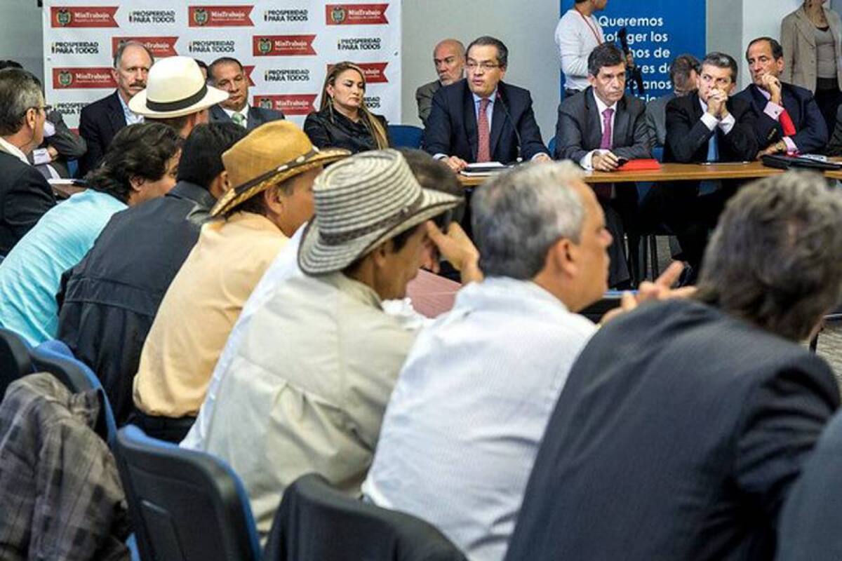 Sin avances transcurre mesa de diálogo entre Gobierno y cafeteros (Foto: Colprensa/VANGUARDIA LIBERAL)