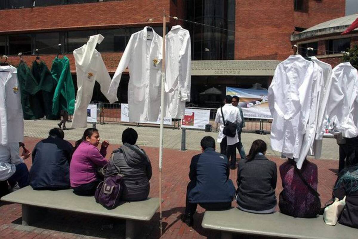 Sigue búsqueda de acuerdos para levantar paro de Medicina Legal (Foto: Colprensa/VANGUARDIA LIBERAL)