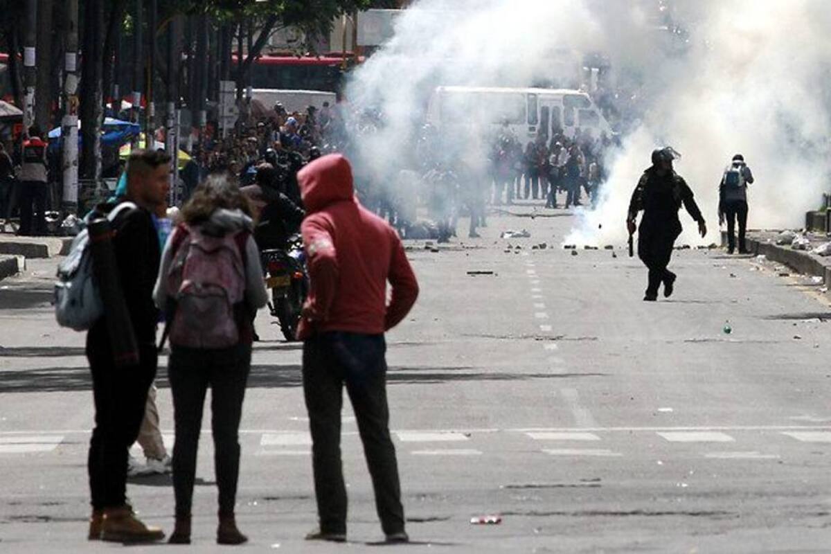Registran disturbios en la U. Pedagógica de Bogotá (Foto: COLPRENSA/VANGUARDIA LIBERAL)