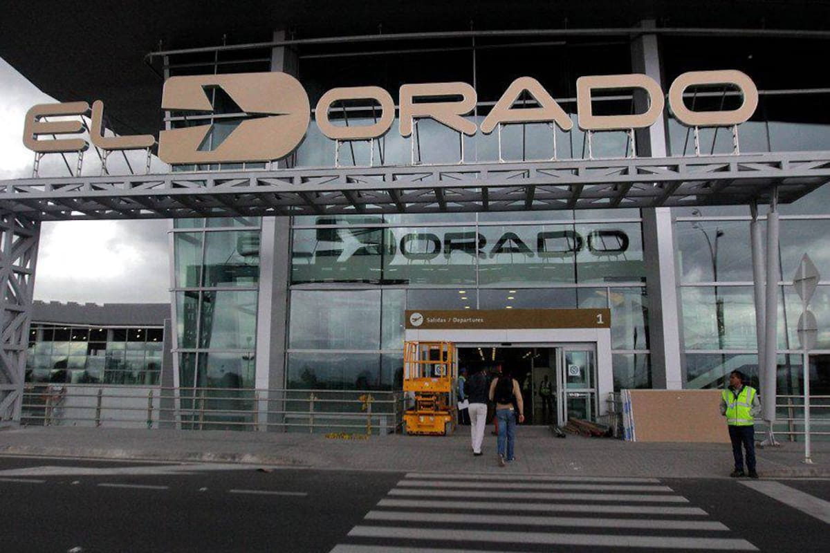 Acceso y transporte hacia ElDorado se rajan según usuarios (Foto: COLPRENSA/VANGUARDIA LIBERAL)