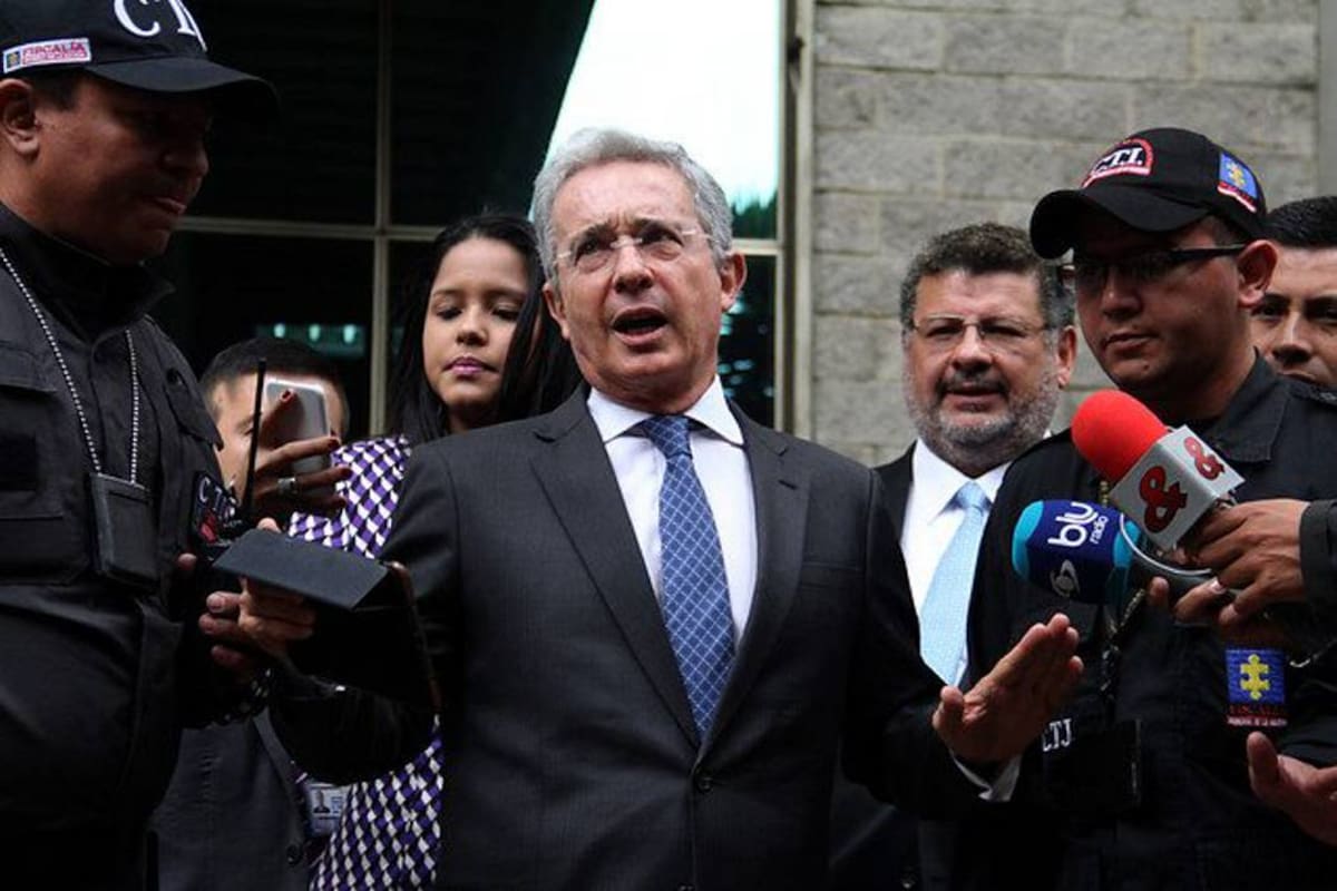 Denuncian "falsos testigos" en el caso de Álvaro Uribe y la masacre de El Aro (Foto: Colprensa /VANGUARDIA LIBERAL)