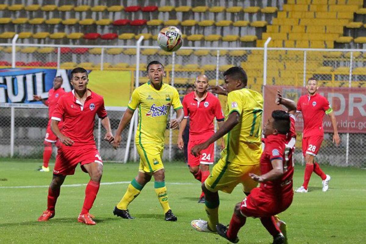 Atlético Bucaramanga perdió ante Fortaleza en Bogotá (Foto: Colprensa/VANGUARDIALIBERAL)