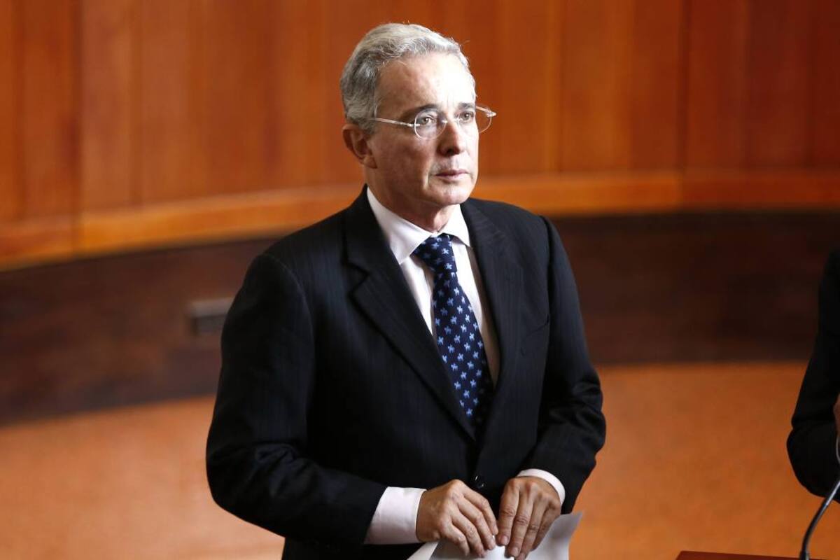Renuncia de Uribe ya está en manos del presidente del Senado (Foto: Archivo /VANGUARDIA LIBERAL)