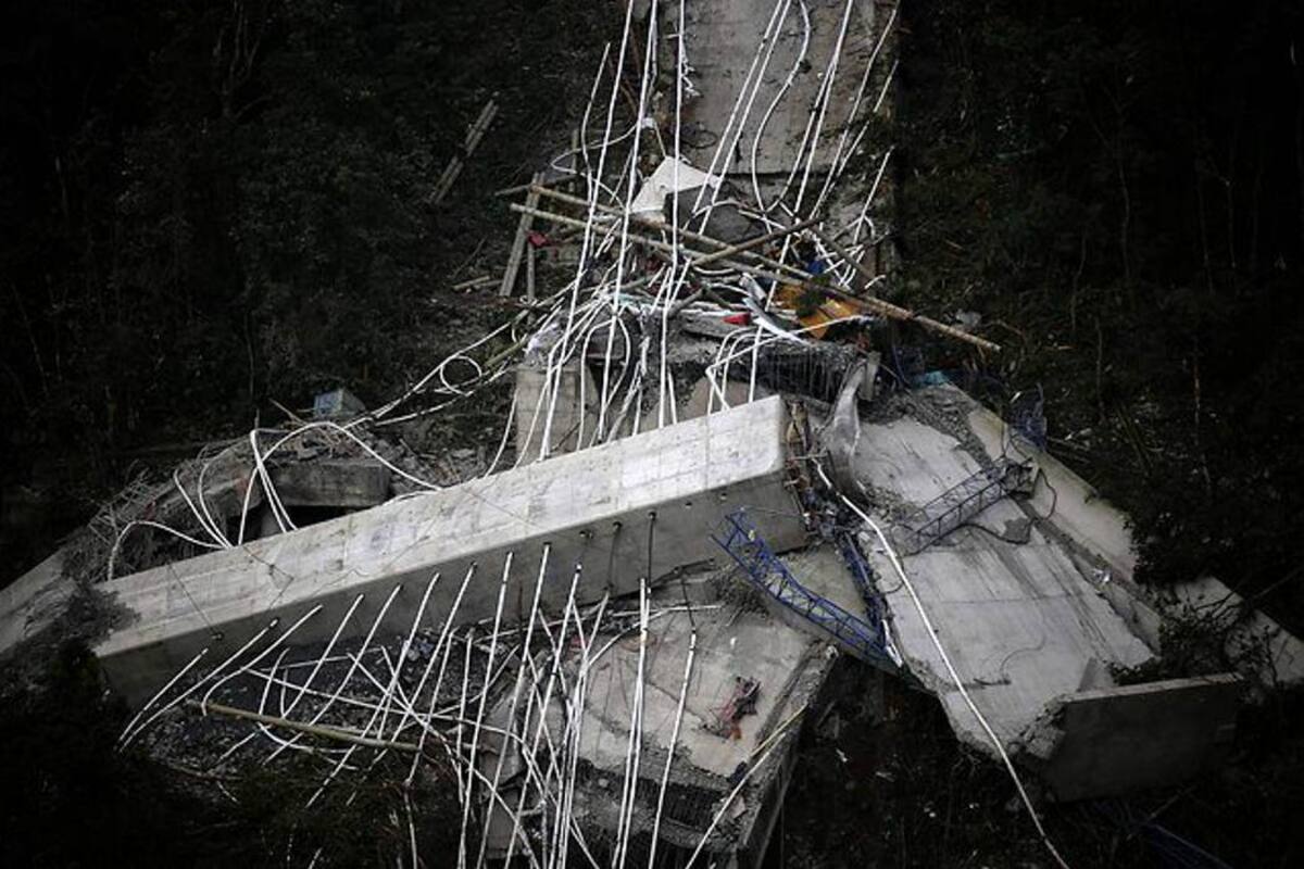 Demolerán lo que queda del puente Chirajara (Foto: Colprensa /VANGUARDIA LIBERAL)