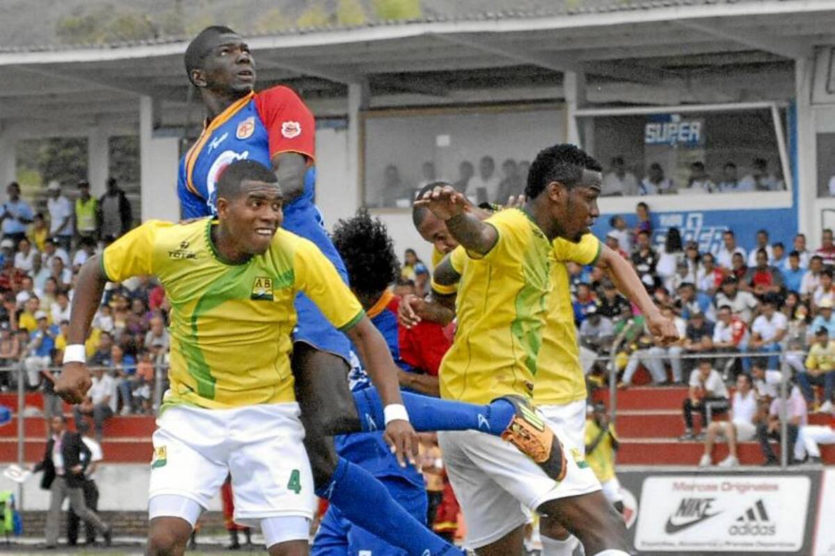 Atlético Bucaramanga perdió 1-0 en el último minuto ante Popayán (Foto: Colprensa / VANGUARDIA LIBERAL)