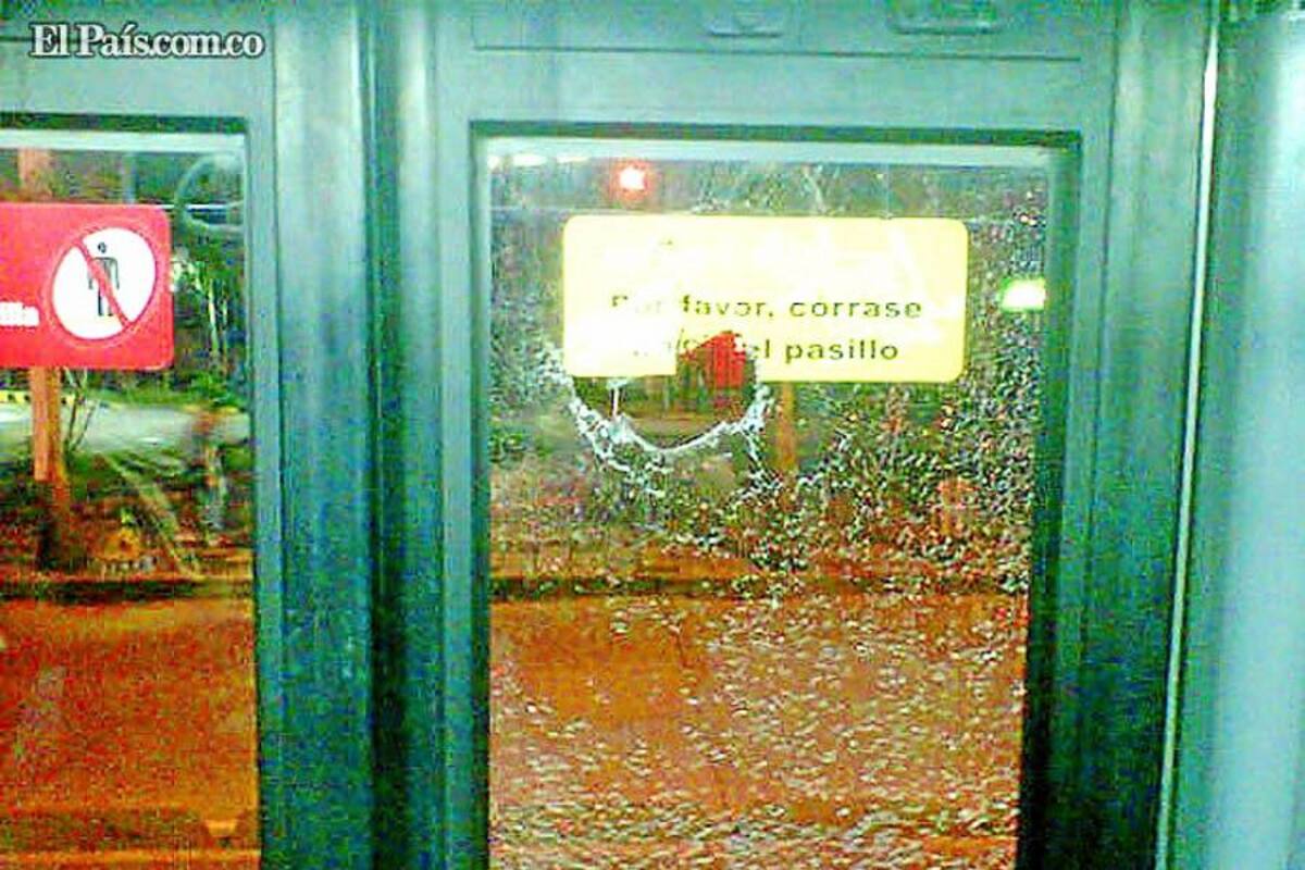 Ocho heridos por disturbios en inmediaciones del Pascual Guerrero (Foto: COLPRENSA/VANGUARDIA LIBERAL)